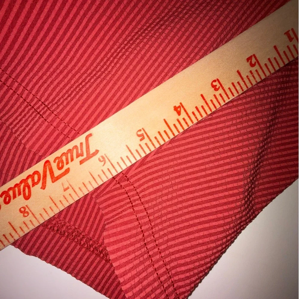 True Classic Swim Trunks‎ XL Red Striped Seersucker Texture Mesh Lined Shorts